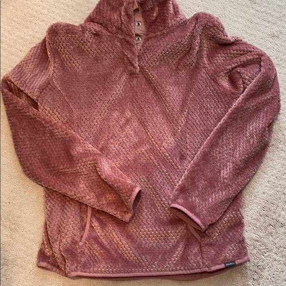 Super soft pink fuzzy sweater - Picture 3 of 3